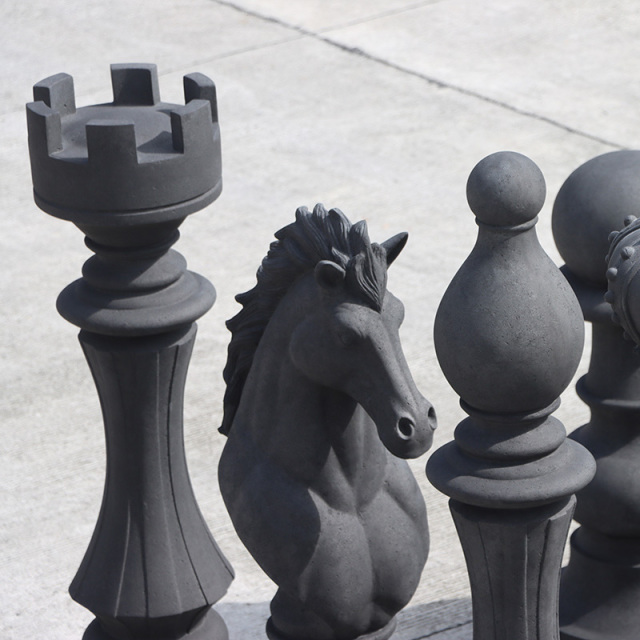 等身大のチェス駒セット（チェス盤は含まず） XXL Chess Set Complete