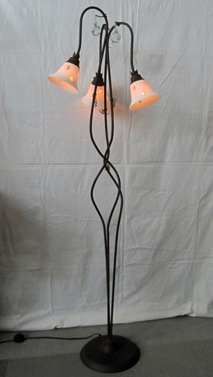 ハンドメイド　フロアライト