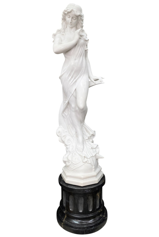 天然大理石彫刻（石像） 月の女神（ヴィーナス像）の販売ページです。