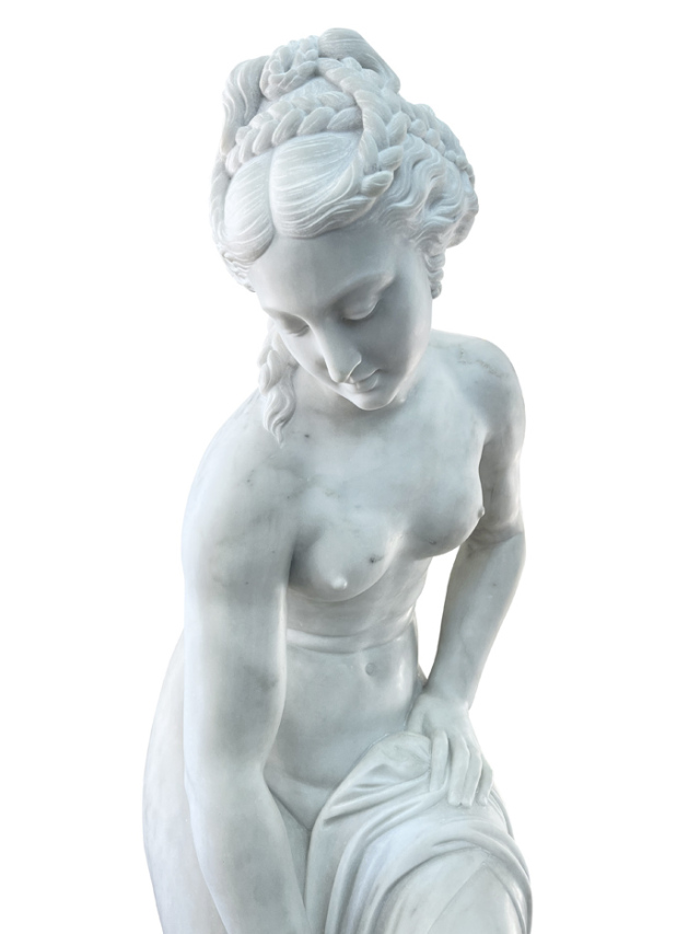 天然大理石彫刻（石像） 湯浴みをするヴィーナス 女性像の販売ページです。