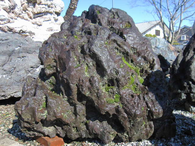 貴船石 蛙石　台座 箱付 642g カエル水石 鑑賞石 京石 天然石 飾石 美石 貴船石 蛙石 台座 箱付 642g カエル水石 鑑賞石 京石 天然石 飾石 美石