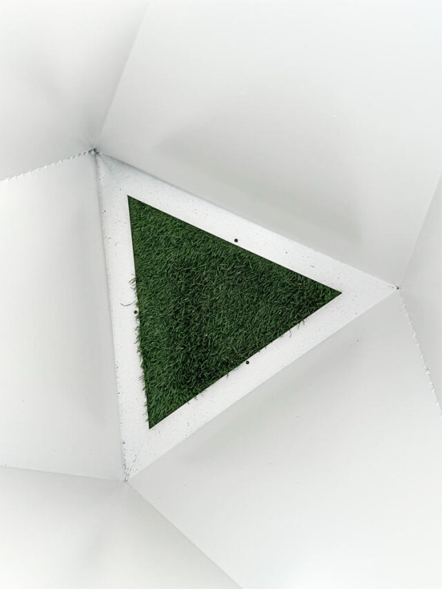 BYSTEEL コボル Lサイズ 106cm高 大型デザイナーズプランター イタリア製オブジェ COBOL ホワイト アルミ製