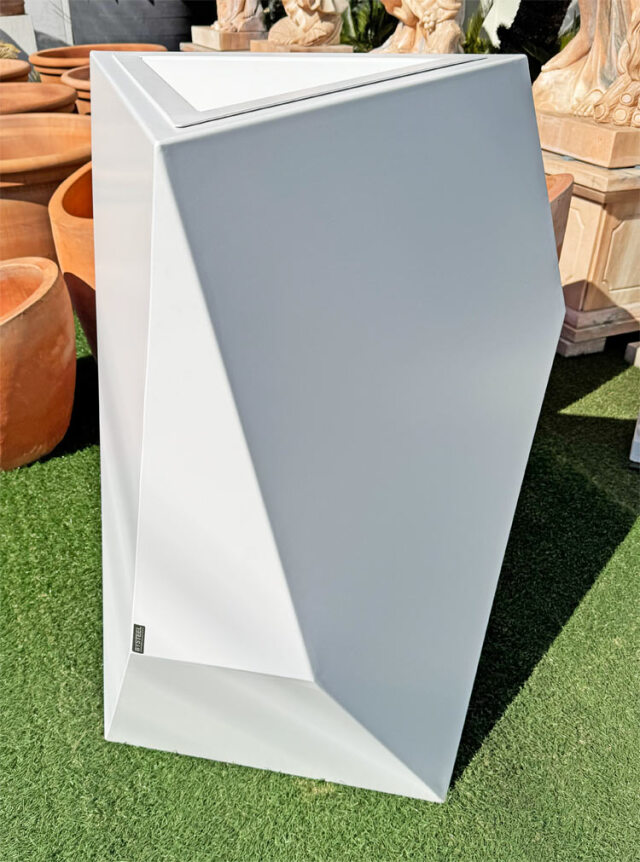 BYSTEEL コボル Lサイズ 111cm高 大型デザイナーズプランター イタリア製オブジェ COBOL ホワイト アルミ製