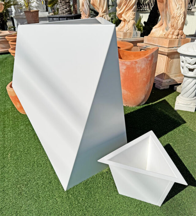 BYSTEEL コボル Lサイズ 113cm高 大型デザイナーズプランター イタリア製オブジェ COBOL ホワイト アルミ製