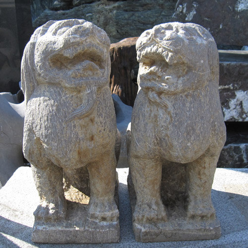 狛犬　こま犬　神社　獅子　阿吽　ライオン　守護獣　仏教