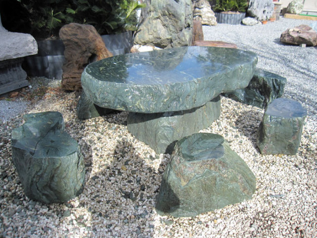 青石テーブル・イス