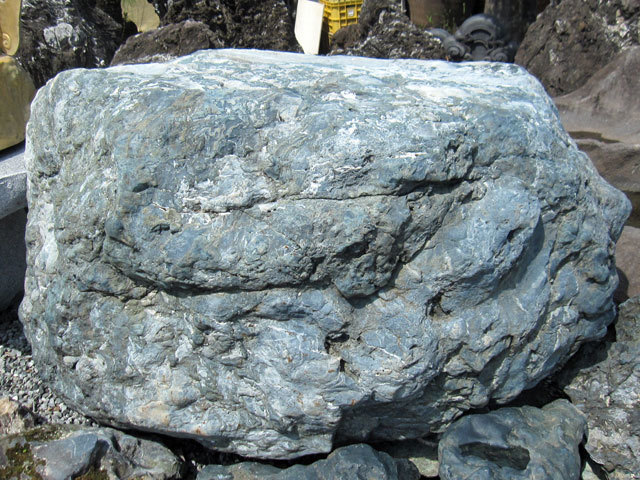 北海道幸太郎石の販売なら増樹です。幸太郎石の庭石は大変人気です。