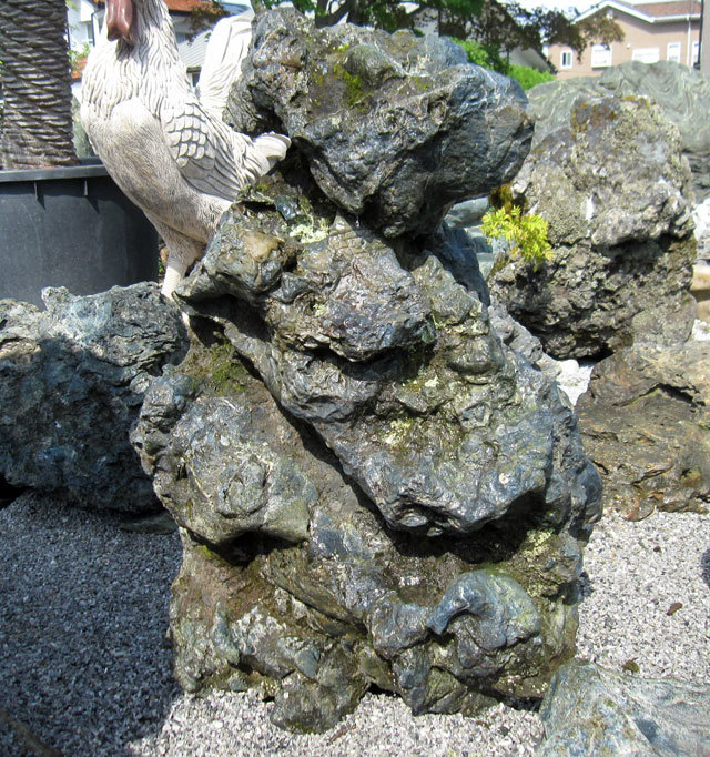 幸太郎石 庭石・景石通販｜北海道産天然庭石｜ガーデンアート増樹