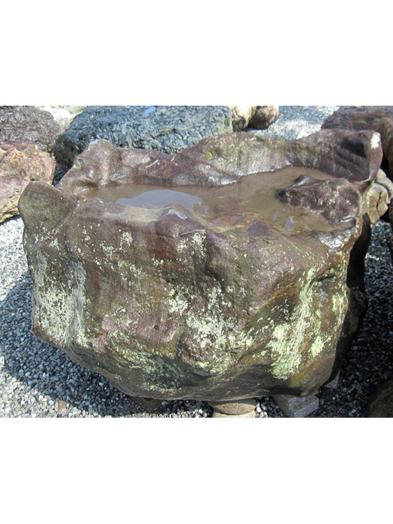 ニセコ　たまり石