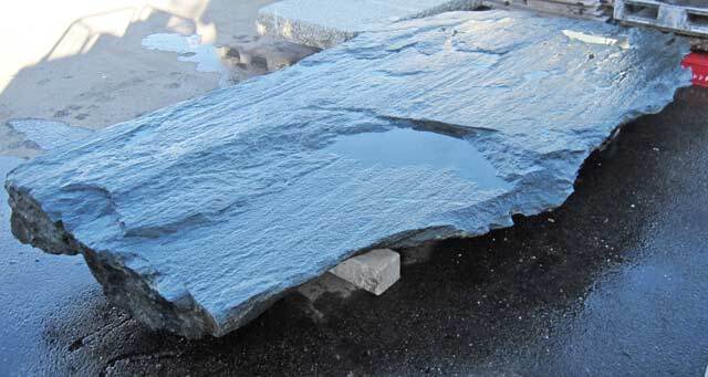 三波石 銘石 沓脱石 363cm 特大 巨大 景石 庭石 天然石 群馬県産 青石