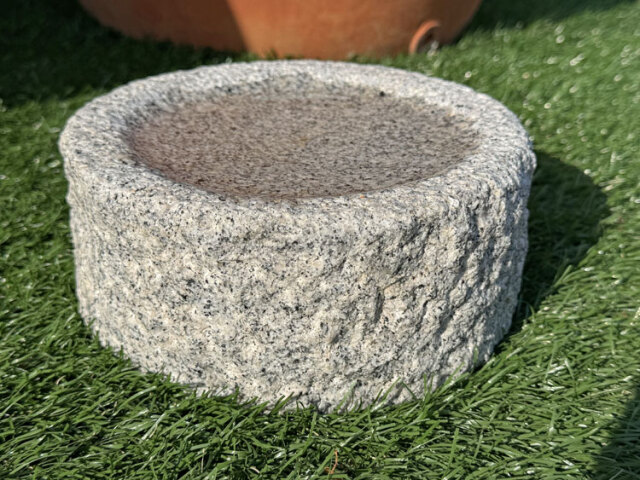 送料無料!! 天然石 御影石 ミニ つくばい 水鉢 φ20cm バードバス 石
