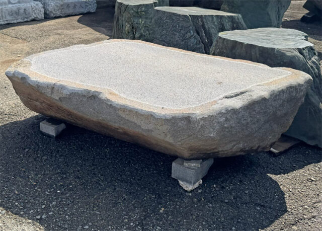 庭石
