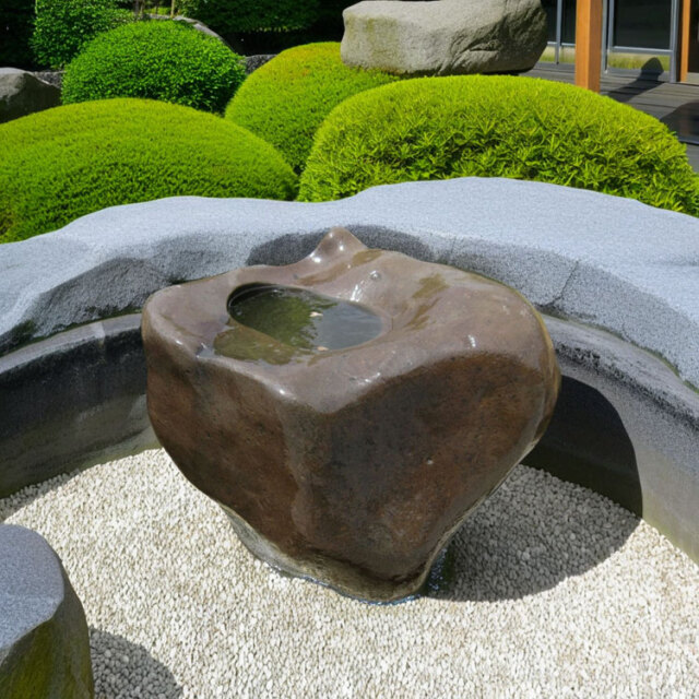 庭石