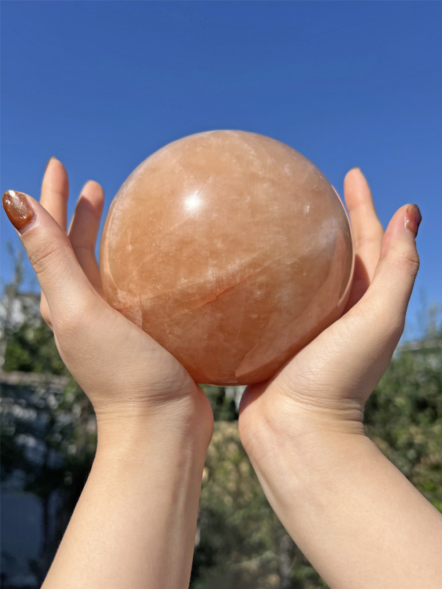 アラゴナイト 丸玉 約2.35kg 霞石（あられいし） 【商品番号：m