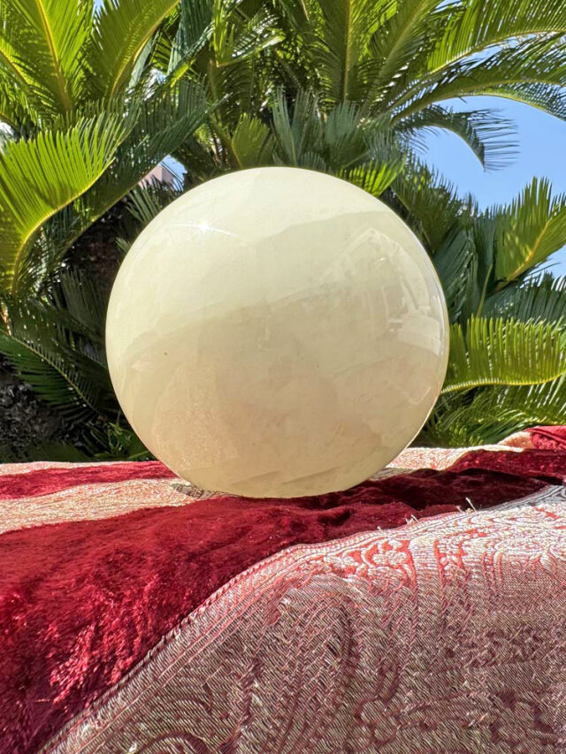 ルミナスストーン 丸玉 約7.2kg 夜光石 【商品番号：m-OKA2110-034】