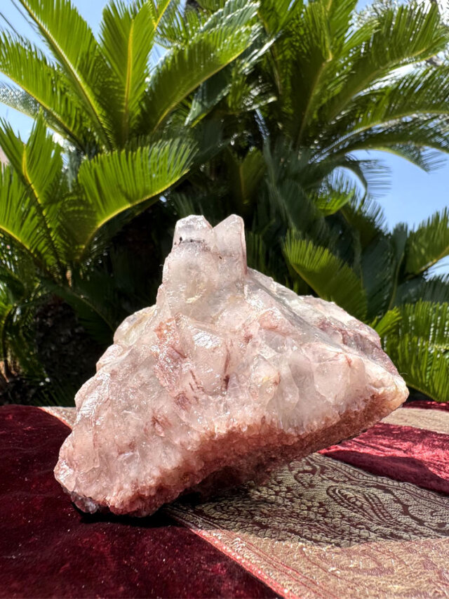 天然赤水晶クラスター 約1.05kg レッドクリスタル 【商品番号：m