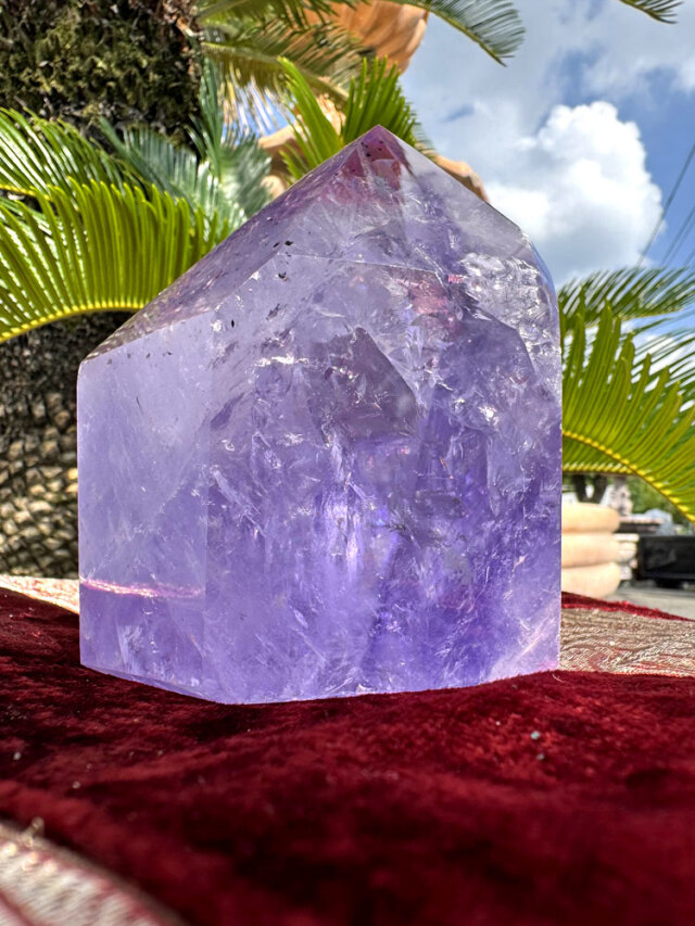 天然紫水晶ポイント（一本剣） 約1.35kg アメシスト 【商品番号：m