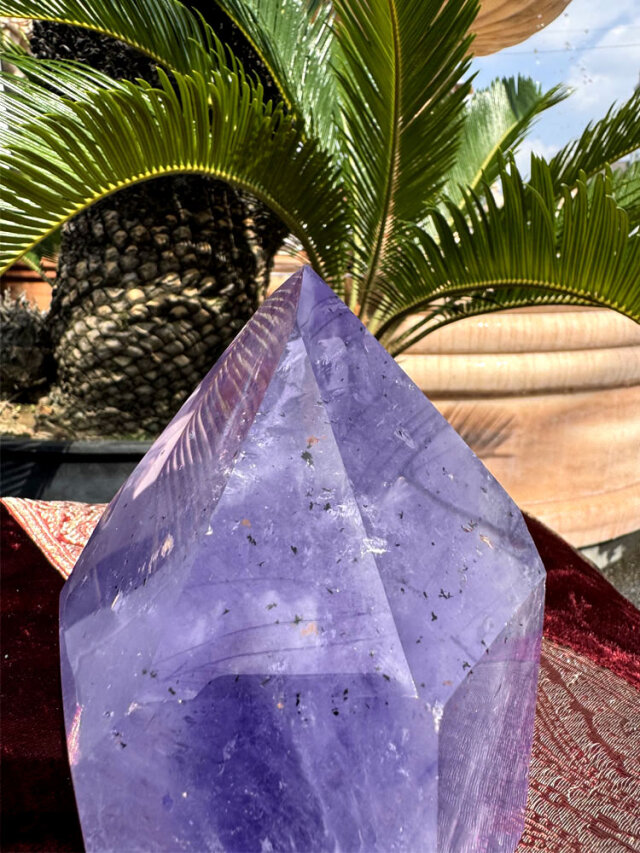 天然紫水晶ポイント（一本剣） 約1.35kg アメシスト 【商品番号：m