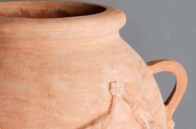 ひろ 引き取り限定　大壺　テラコッタ調　特大 ひろ様専用 引き取り限定 大壺 テラコッタ調 特大 - メルカリ