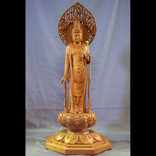 聖観音菩薩の木彫り仏像を中心に販売しています。