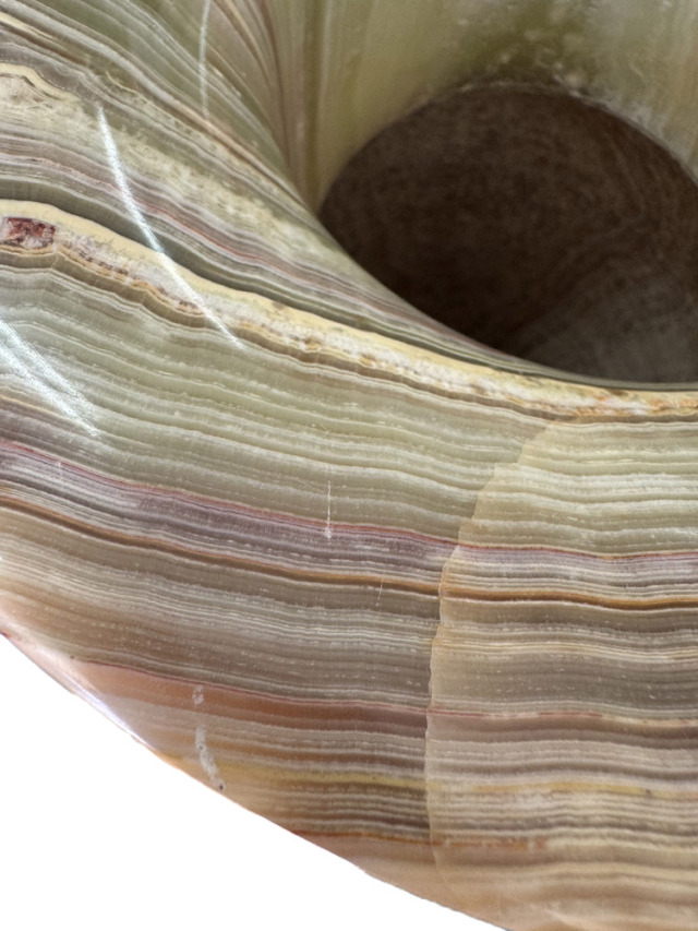 天然石の美しさ オニックス（オニキス） 花瓶B 【商品番号m-s1308-0266】