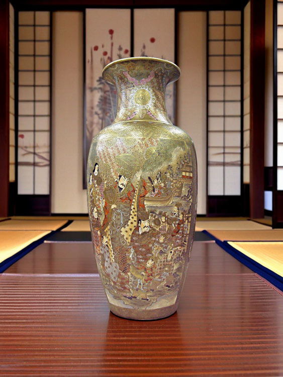 薩摩焼 特大 飾り壺 大壺 金襴手 金彩 薩摩焼 特大 飾り壺 大壺 金襴手 金彩 薩摩焼 特大 飾り壺 大壺 金襴手