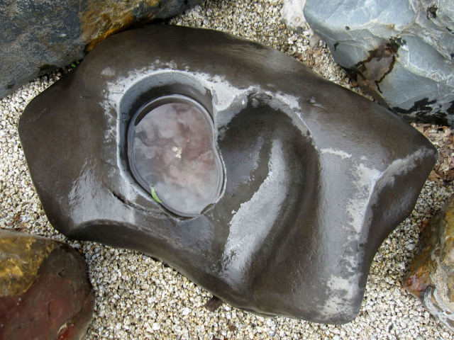 天然石 蹲(つくばい) 068 手水鉢【商品番号：m-ni068】