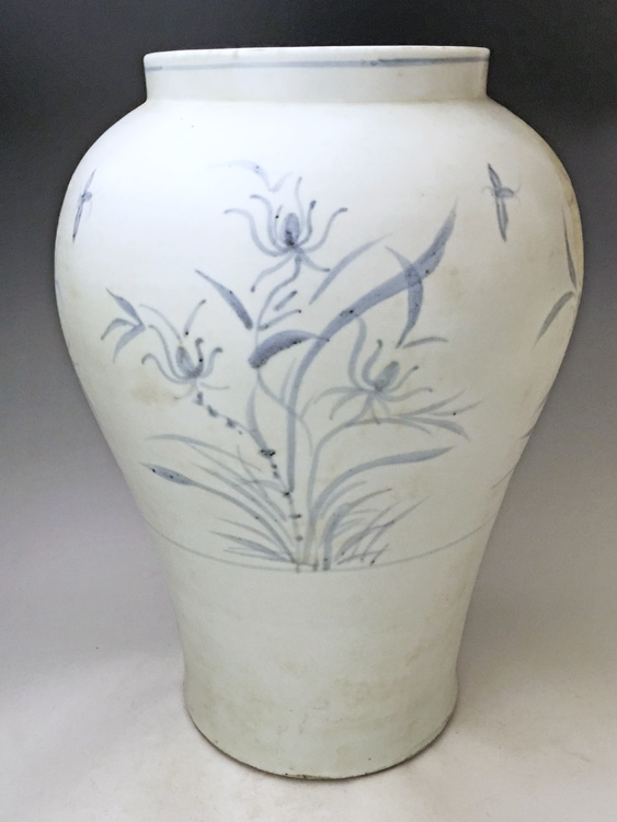 李朝　灰釉突帯付壺　花瓶　置物 李朝 青花仏文蓋付壺 全高36cm 韓国 朝鮮 陶磁器 希少 地蔵 卍