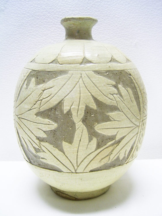 朝鮮美術　高麗　粉青沙器　三島牡丹唐草模様　花瓶 粉青沙器 – 燦禾 SANKA