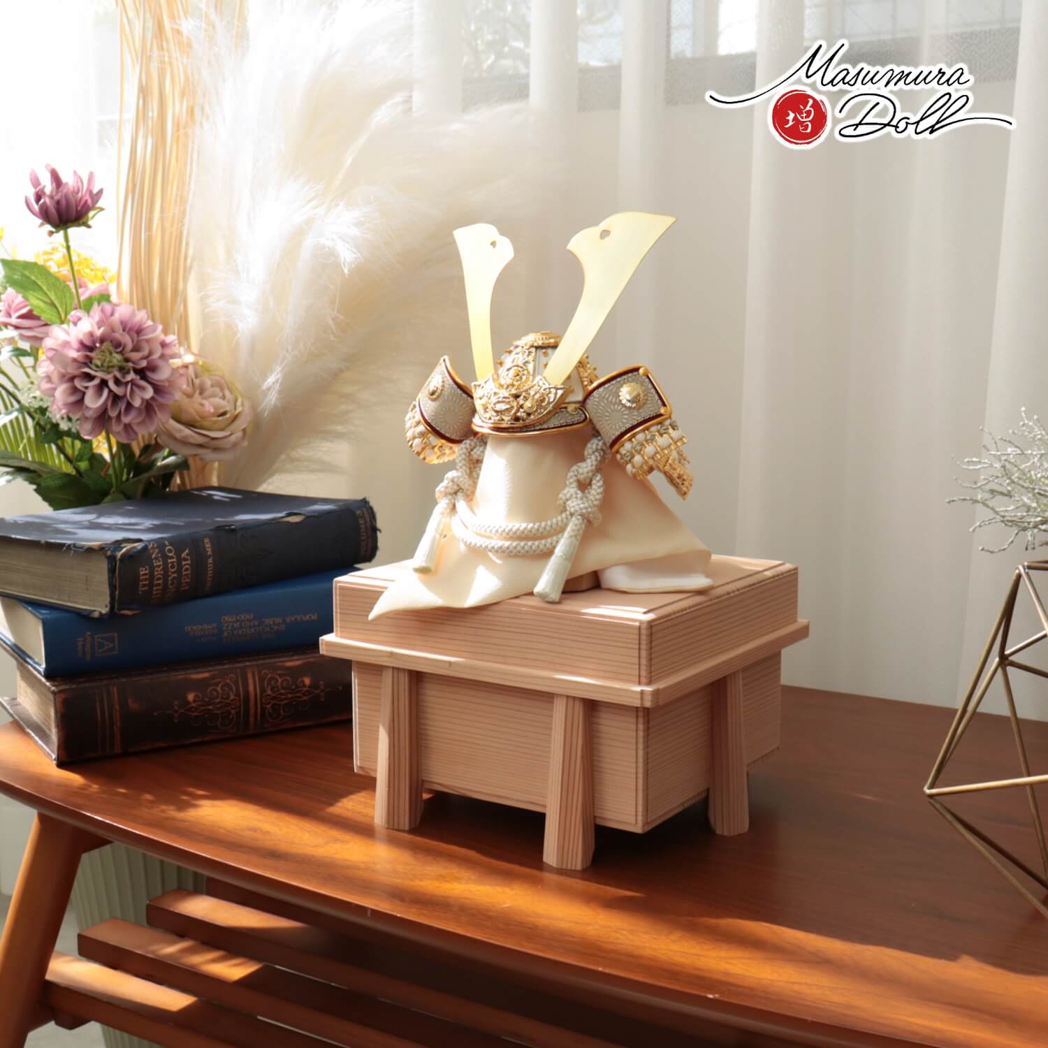 五月人形 伝統工芸士 誠山作 7号 白糸縅 金小札 国産杉面取り唐櫃 増村人形店 10001935