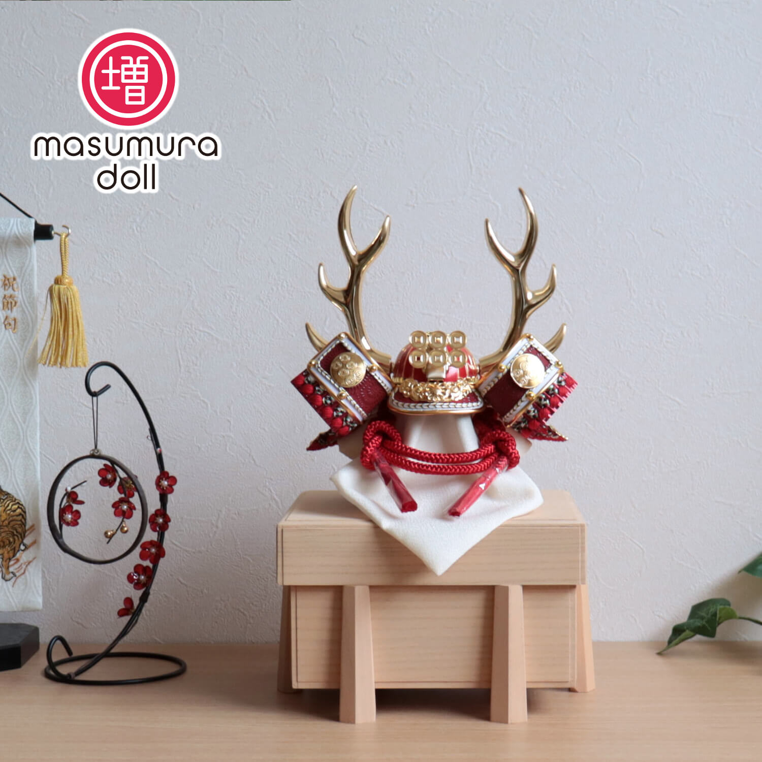 五月人形  完全日本製真田 幸村 兜 レッド ゴールド ★ 戦国武将 共吹き返し 国産桐極上面取櫃 増村人形店 10001429