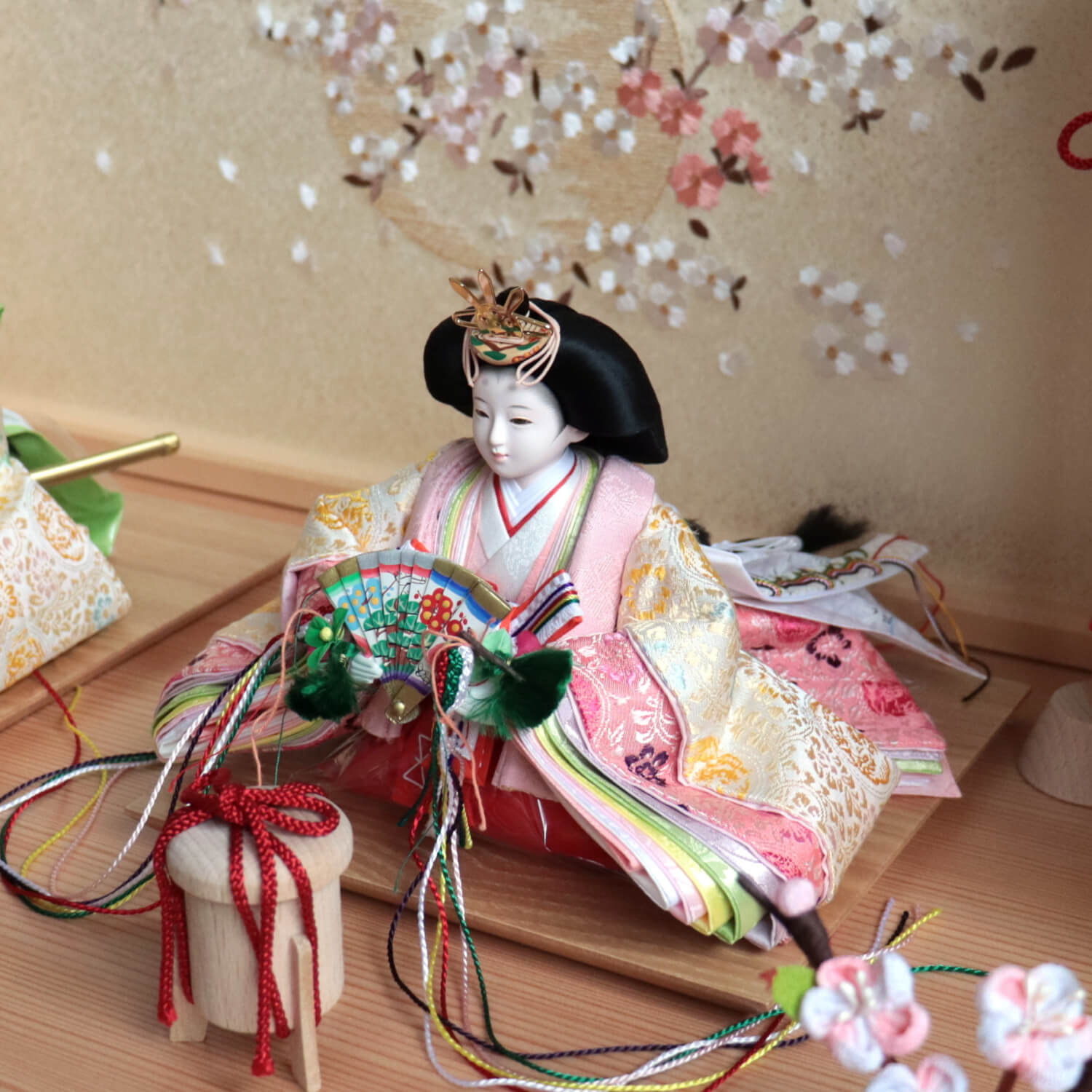 雛人形 コンパクト モダン おしゃれ インテリア ひな人形 おひなさま 小西清甫 京十一番正絹西陣織 淡黄 銘木 かわいい お雛様 雛 親王飾り 増村人形店 MMN1365