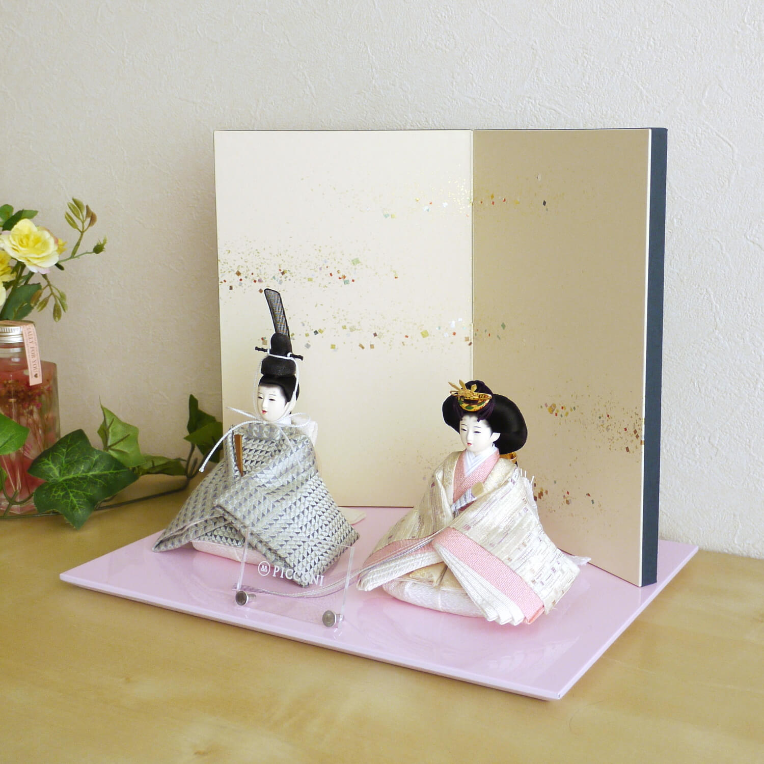 雛人形 小西実作 PICCONI 詩-うた- Rinおすべらかし 京製正絹西陣織 北村松月堂謹製「色々小石」ピンク飾台 増村人形店 picutarinosukiro