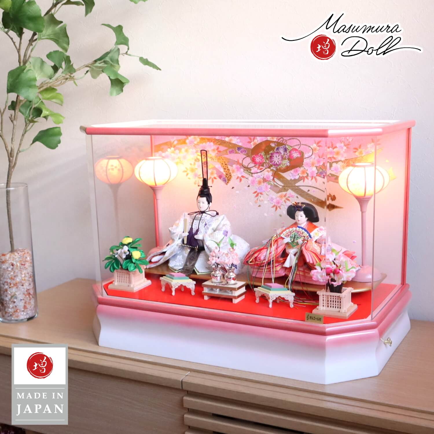 雛人形 残りわずか【特別セール商品】【日本製】親王 桜金襴衣装 ★ 六角パノラマアクリル ケース飾り ピンクぼかし塗 桜橘 硯箱と金彩熨斗目さくら 国産 ひな人形 コンパクト M2 ケース飾り 10000725