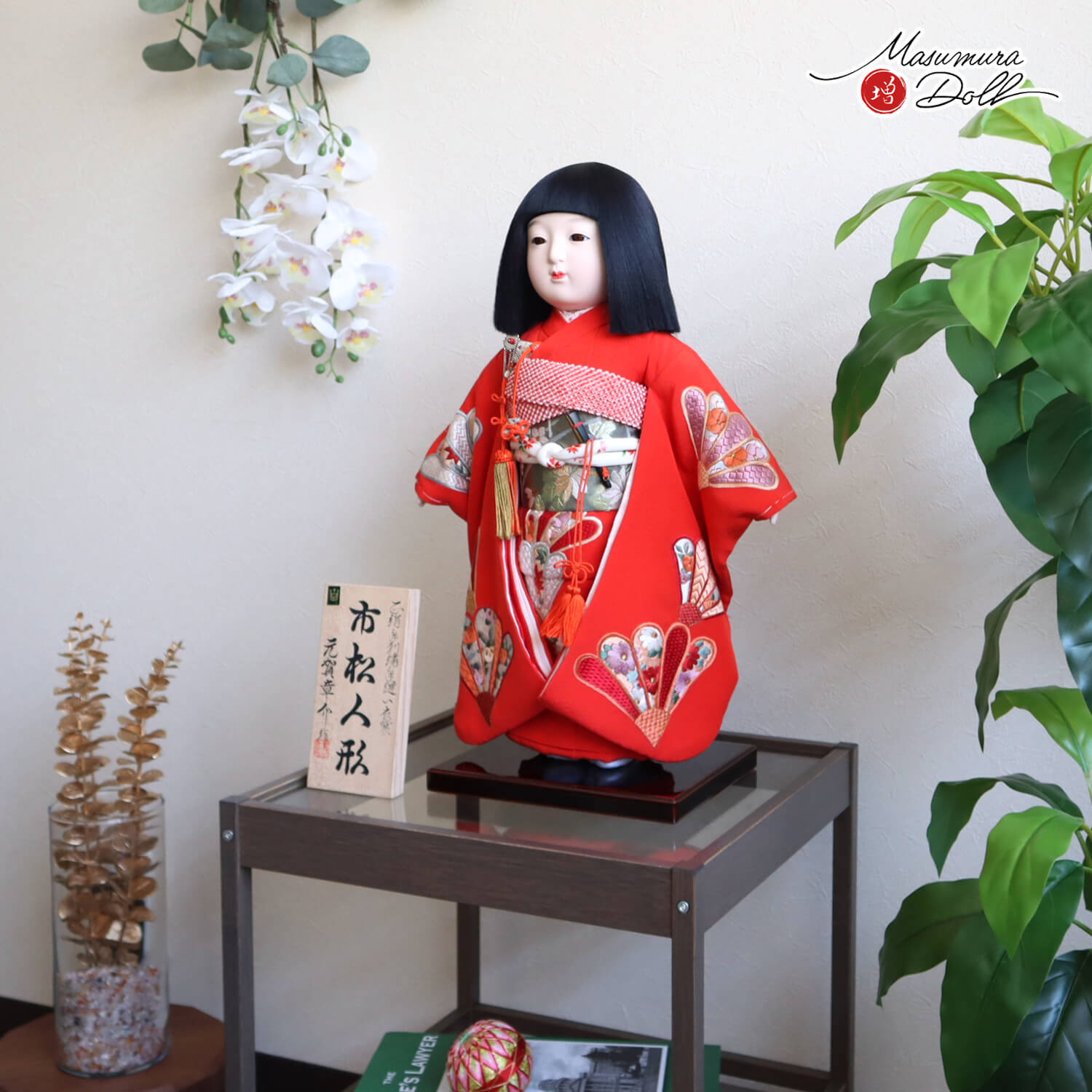 新作 元賀章介作 12号(尺二) 本帯スワトウ刺繍 正絹 手刺繍 羽根菊 赤 手塗本漆台 市松人形 女の子 かわいい 上品 童 国産 雛人形 SWATOW 汕頭 10003113