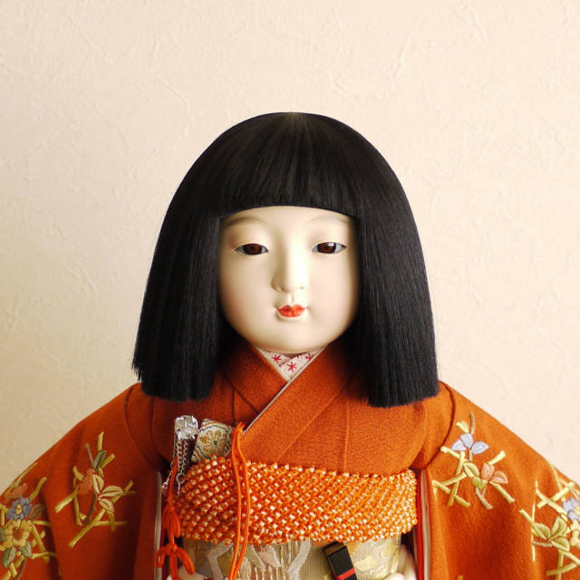 元賀章介作 10号(尺)正絹手刺繍 椿に籠目 手塗本漆塗台 増村人形店