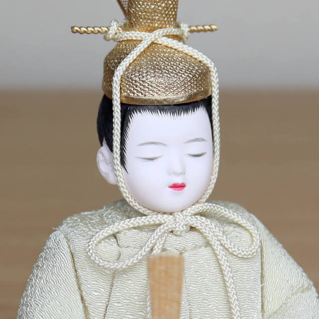 【美品】一秀　桃山雛　江戸木目込み人形　ガラスケース入り 新作 木村一秀作 桃山雛(唐花 唐草) 月-tsuki- 日本製円形