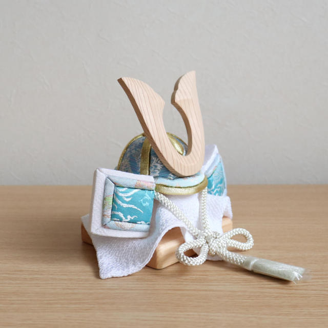 伝統工芸士・柿沼東光作 木目込み兜(ナチュラル杉ノーマル型鍬形)淡水