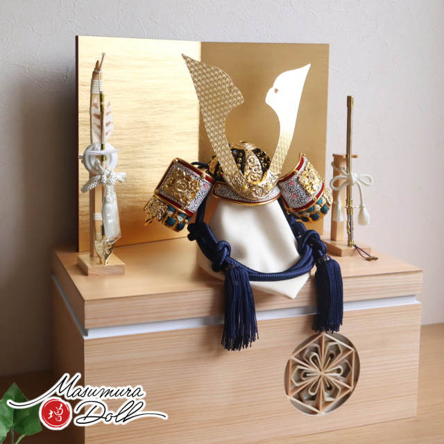 伝統工芸士 誠山作 10号 紺糸縅 無双結び 共吹き返し 大川組子(伝統的工芸品)収納 屏風済美箔2曲 ヒノキ製弓太刀 増村人形店 10001525