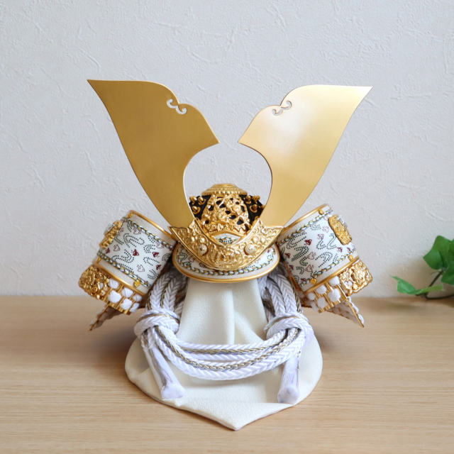 美品逸品】㊗️鹿児島伝統工芸品㊗️【白大島】○7マルキ○生糸 美品逸品】㊗️鹿児島伝統工芸品㊗️【白大島】○7マルキ○生糸