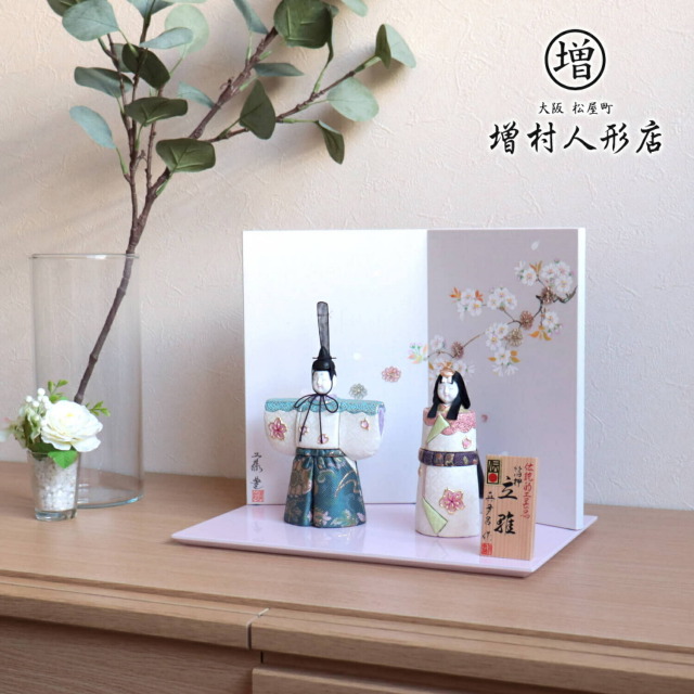 雛人形 伝統的工芸品 三世・金林真多呂作 伝産・朱雀立雛 箔押桜 京製手描き屏風「枝桜ラインストーン」ピンク飾台 ひな人形 高級 お雛様 高級 木目込み人形 コンパクト おしゃれ モダン スタイリッシュ 増村人形店 10001278