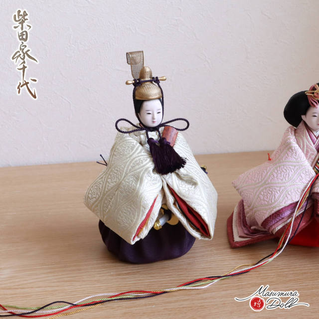 翡翠製香合 花の装飾 木製台座付き 3_000000003465.jpg?1703585004