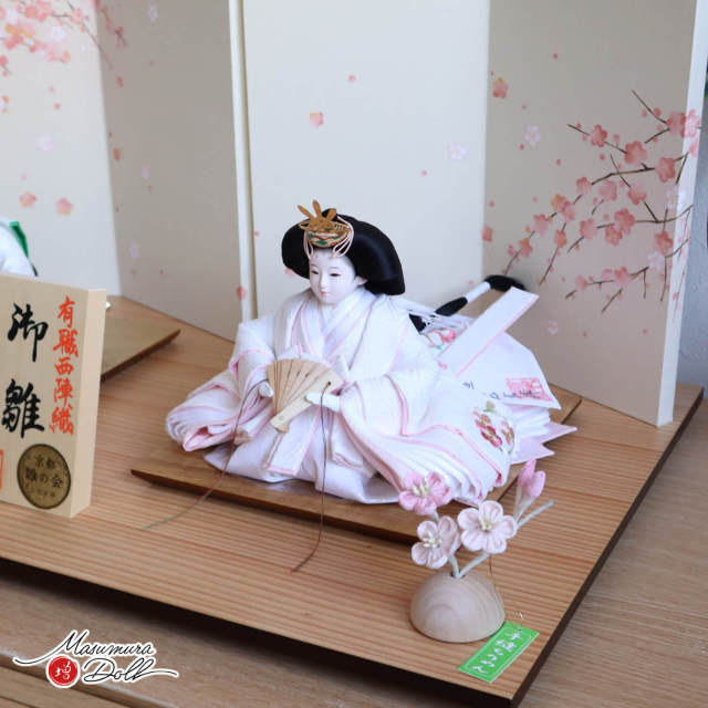 雛人形 新作 京都・二世 三宅玄祥作 11番 白重ね 雲立涌 梅刺繍 24cm