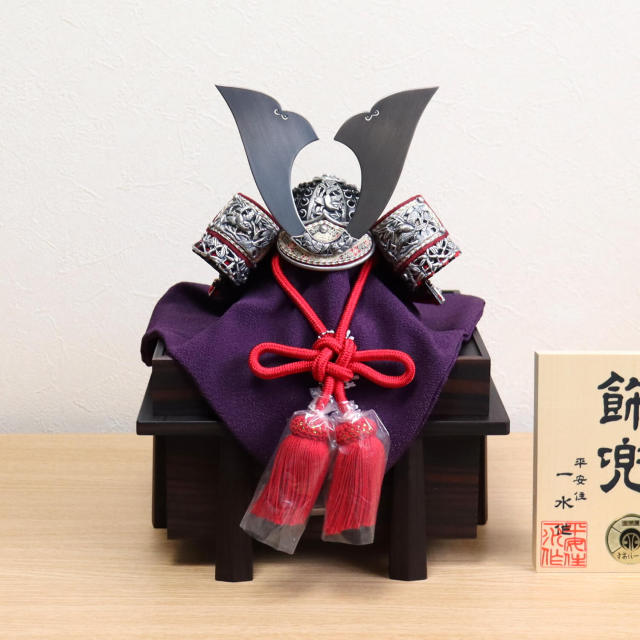五月人形 京都・平安一水作 京8号 赤糸(茜糸)極上総裏 国宝 竹雀兜飾り
