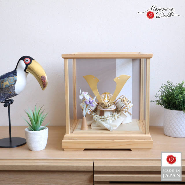 新品未使用 兜 五月人形 ケース飾り 兜 【選べる2種類】漆黒 貫前(ぬきさき)&ゴールド