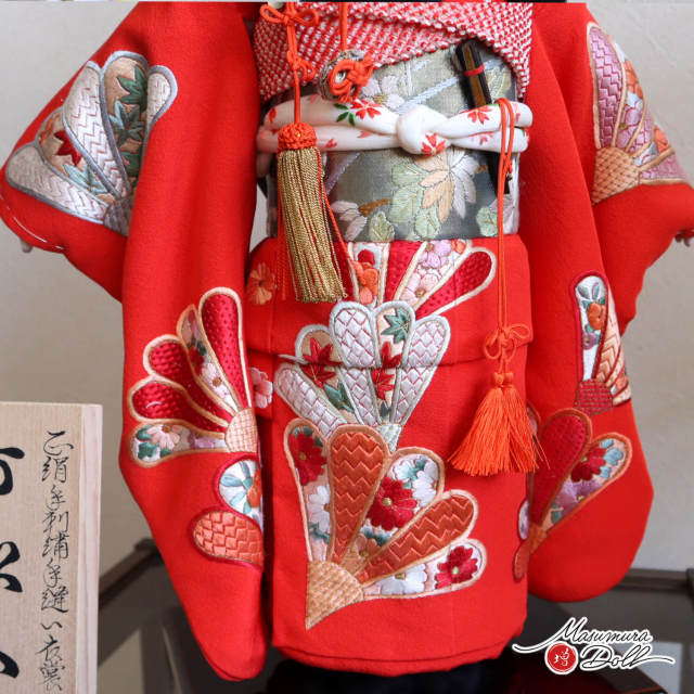 淡いピンクの長襦袢 花柄刺繍 新品未使用　エクセルヒューマン社購入　正絹 淡いピンクの長襦袢 花柄刺繍 新品未使用 エクセルヒューマン社
