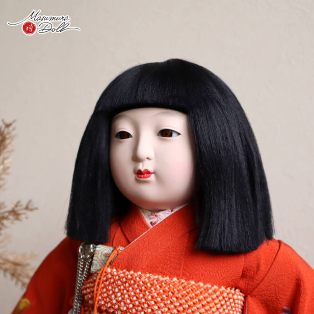 元賀章介作 10号(尺二) 手刺繍 松竹梅に菊 赤 市松人形 越前塗台