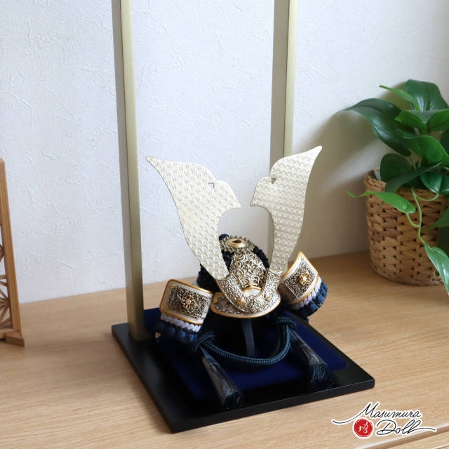 五月人形 伝統工芸士 平安 晴峰作 7号 シャンパンゴールド 唐草