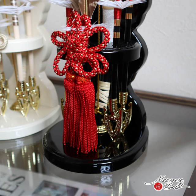 赤破魔弓飾 選べる2種類】 (赤糸/茶糸) 破魔弓 6号 「寿」 国鳥 天然本キジ羽根 五