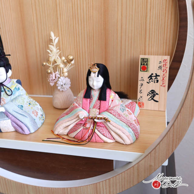 三段ひな祭り雛人形セット 正絹西陣織 雛人形 伝統的工芸品 三世・金林真多呂作 『結愛』 正絹西陣織 37A 月